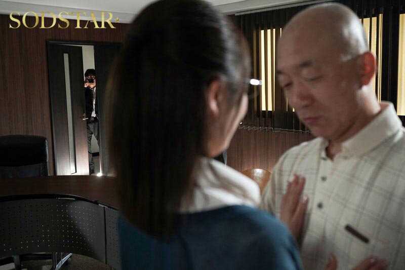 市役所の窓口勤務の青空さんは悪質なカスハラ親父の肉便器です。平凡で真面目な同僚が性処理ペットに成り下がる姿に思わずクズ勃起 青空ひかり