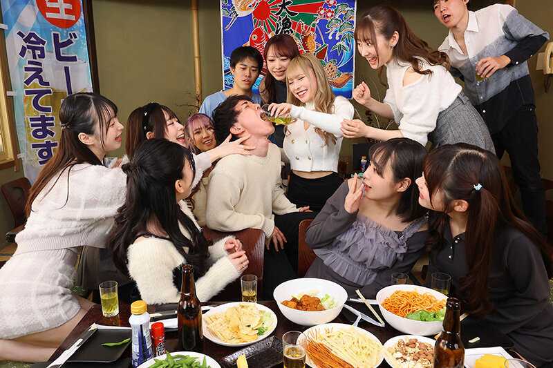VR8K VR Drinking Party!! Private Izakaya Rental for Wild Party VR - Unforgettable Circle Party at Jonan Mizuhodai University