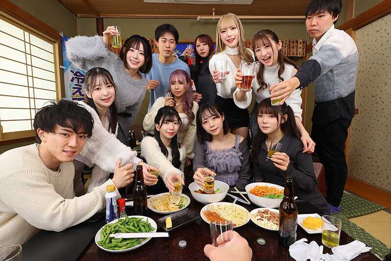 VR8K VR Drinking Party!! Private Izakaya Rental for Wild Party VR - Unforgettable Circle Party at Jonan Mizuhodai University