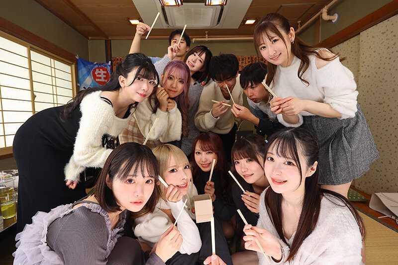 VR8K VR Drinking Party!! Private Izakaya Rental for Wild Party VR - Unforgettable Circle Party at Jonan Mizuhodai University