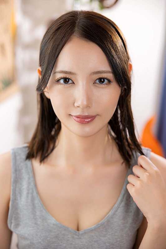 This is 8K VR! Face-focused angle VR! Hypnotic intercourse while staring at the neighbor sister's beautiful face and wet hair - Kanna Misaki[Origin]