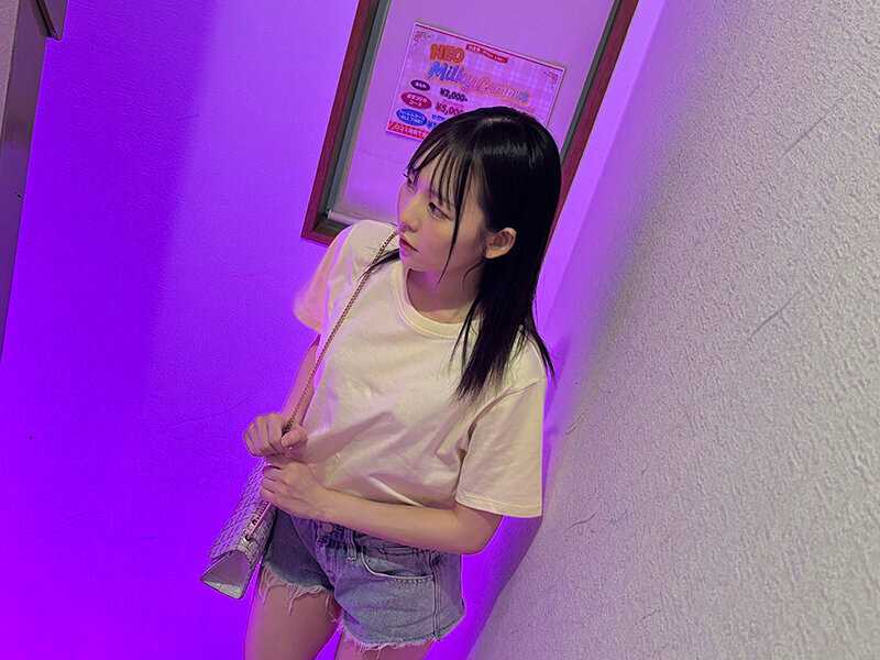 【VR】これぞ8K！顔面特化アングルVR ～射精特化！彼女がこっそりピンサロ体験入店！興奮したボクはもう精子が止まらない連続射精フェラチオでイカされまくり…～ 西元めいさ