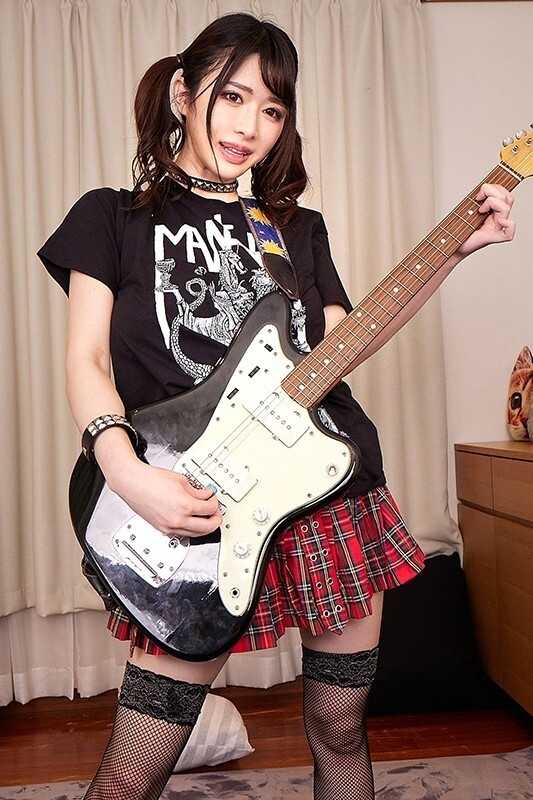 【VR】ウチのバンドの女ギターがする全身舐めしゃぶりFUCKの気持ち良さを他のメンバーは誰も知らない 辻井ほのか