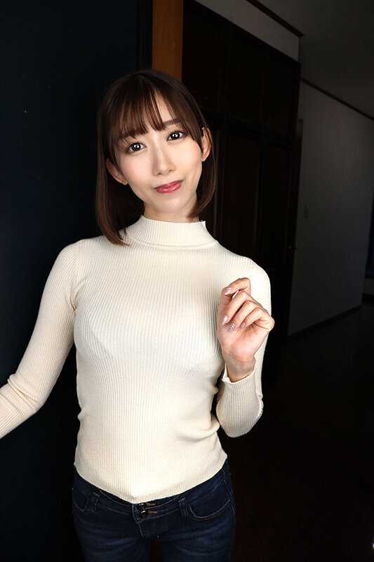 Despite Sharing a Room with Me, My Sexually Obsessed Senior Started Masturbating - Intimate Encounter with Sumire Kurokawa[Origin]